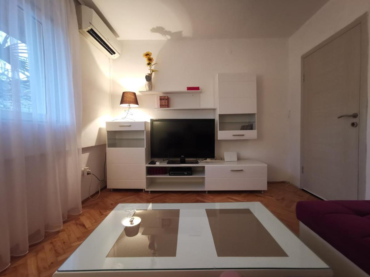 Art Apartment 波德戈里察 外观 照片