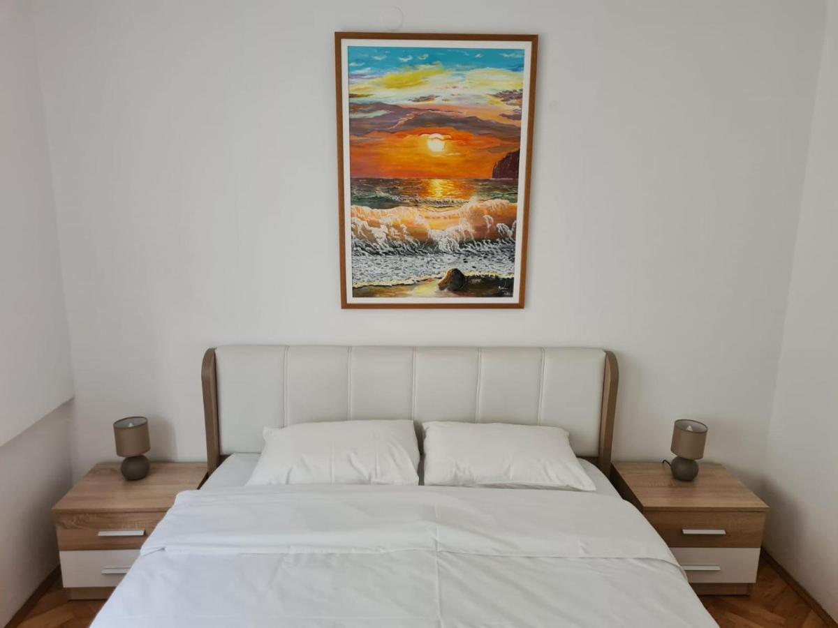 Art Apartment 波德戈里察 外观 照片